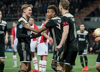 موندو ديبورتيفو برشلونة يستهدف صفقة جديدة من أياكس