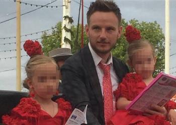 آس جماهير برشلونة تهاجم راكيتيتش عند منزله والكرواتي يرد