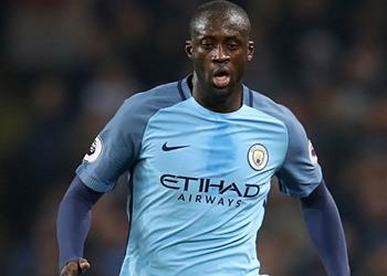 مفاجأة يايا توريه ينفي اعتزاله كرة القدم