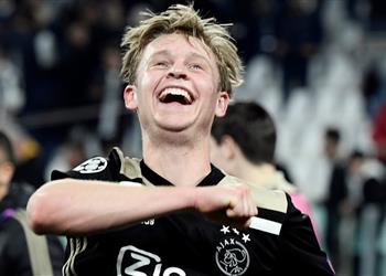 دي يونج كنت أتمنى تأهل برشلونة لنهائي دوري الأبطال والفوز بالثلاثية