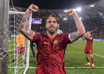 دي روسي سأواصل اللعب ولم أتحدث مع أي فريق وربما أنضم لتوتي