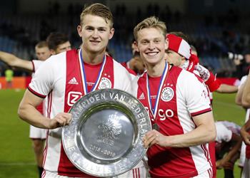 دي ليخت يثير الغموض حول إمكانية انتقاله لبرشلونة