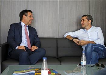 بارتوميو يحسم مستقبل فالفيردي ويتحدث عن صفقات برشلونة