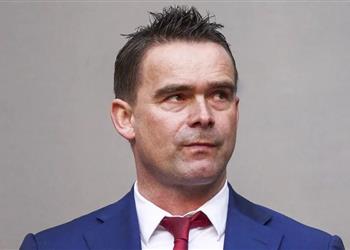 أياكس يوجه ضربة لخطط برشلونة وآرسنال ويرفض بيع نجمه بالصيف