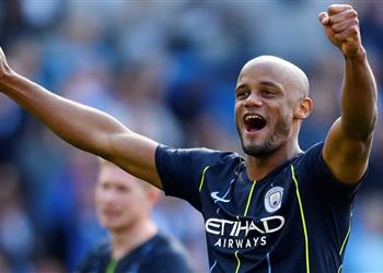 ديلي ميل مانشستر سيتي يفاضل بين لاعبين لتعويض كومباني
