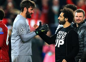 أليسون سأروي ما حدث في دوري الأبطال لأحفادي وأجواء أنفيلد لا تصدق