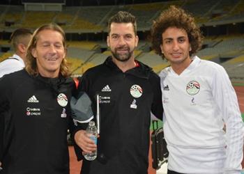 مدرب منتخب مصر يكشف سبب ضم عبدالله السعيد والفارق بين ثلاثي هجوم الفراعنة وطريقة اللعب في أمم افريقيا