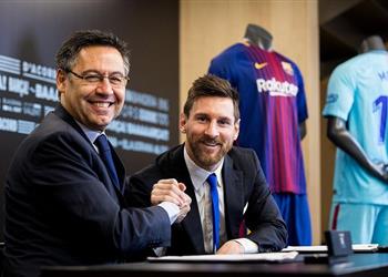 أول رد فعل من رئيس برشلونة على فوز ميسي بالحذاء الذهبي