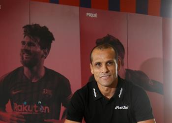 ريفالدو نيمار يحتاج للعودة مرة أخرى إلى برشلونة للفوز بدوري الأبطال