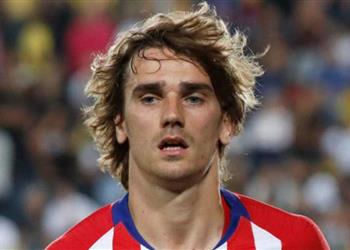 برشلونة يجمد مفاوضاته مع جريزمان