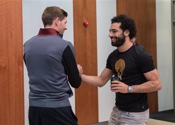 جيرارد يتوجه بطلب لمحمد صلاح قبل نهائي دوري أبطال أوروبا