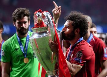 الصحافة العالمية من الضحية إلى البطل قصة ملهمة لمحمد صلاح ودوري أبطال أووربا