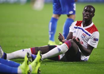 ليون يصدر بيان ا رسمي ا بشأن انتقال ميندي لريال مدريد