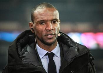 برشلونة يدخل في مفاوضات مع مدافع إكوادوري