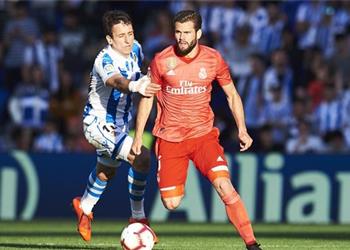 عرض إيطالي لناتشو وريال مدريد يلقى بالكرة في ملعبه