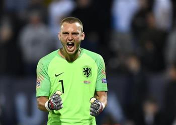 سيليسين يوضح آخر التطورات بشأن مستقبله مع برشلونة ووجهته المقبلة