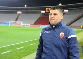 مدرب ريد ستار يلمح لإمكانية التعاقد مع كريم حافظ