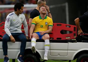 تقارير متضاربة حول جاهزية آرثر لكوبا أمريكا وشكوك حول استبعاده