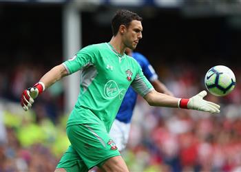 ليفربول يرصد حارس ساوثهامبتون في الميركاتو الصيفي