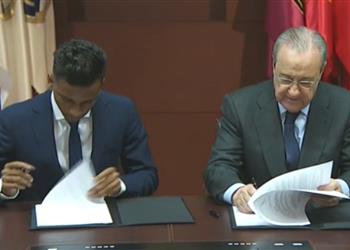 رسمي ا رودريجو يجتاز الكشف الطبي لريال مدريد ويوقع على عقوده الرسمية