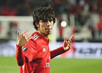 وكيل فيليكس يصل إسبانيا لحسم صفقة انتقال اللاعب إلى أتليتكو مدريد