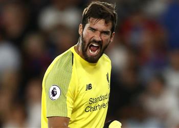 أليسون هذا اللاعب يعطي ثقة كبيرة لليفربول