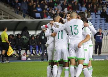 منتخب الجزائر يصل القاهرة استعداد ا للمشاركة في أمم إفريقيا 2019