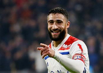 رئيس ليون ينعش آمال ليفربول نبيل فقير يريد الرحيل