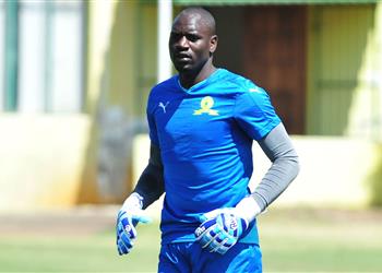 قائد أوغندا يعلق على تشبيهه بعصام الحضري ويصرح أتمنى تكرار إنجازه مع منتخب بلادي