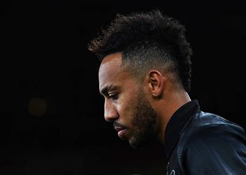 أوباميانج فخور بمشاركة محمد صلاح وماني للقب هداف الدوري الإنجليزي