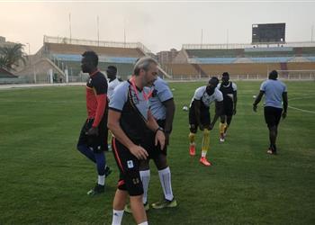 مجموعة مصر منتخب أوغندا يؤدي المران الأول على استاد المقاولون استعداد ا لأمم إفريقيا