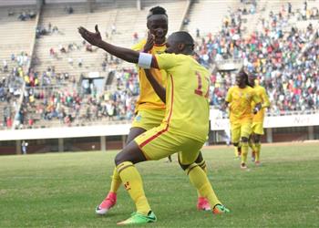 صور منتخب زيمبابوي يؤدي مرانه استعداد ا لمباراة مصر في افتتاح أمم إفريقيا 2019