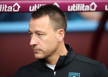 جون تيري يزيد التكهنات حول هوية المدرب الجديد لتشيلسي