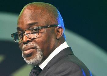 رئيس الاتحاد النيجيري يحفز لاعبيه للتتويج بأمم أفريقيا 2019