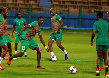 كاف يوضح لـ بطولات هل سي عاقب منتخب زيمبابوي بسبب مقاطعة المران