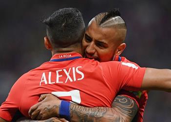 تشكيل تشيلي ضد الإكوادور بكوبا أمريكا فيدال وسانشيز أساسيان