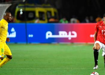 جماهير آرسنال تطالب ببيع محمد النني بعد مشاركته في مباراة مصر وزيمبابوي