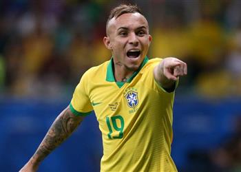 فيديو إيفرتون سواريس يسجل الهدف الثالث للبرازيل أمام بيرو في كوبا أمريكا