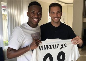 فينيسيوس مبابي سينضم قريب ا لريال مدريد