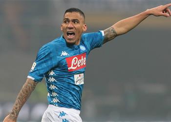 لاعب نابولي يرحب بانضمام خاميس ويؤكد سنقاتل للفوز على ساري