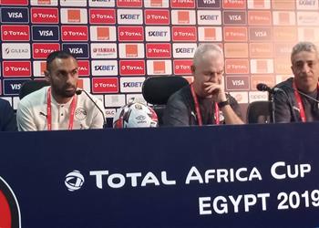 أجيري يوضح موقف وردة من مباراة الكونغو بعد واقعة فتاة السوشيال ميديا ويؤكد صلاح ليفربول لا يختلف عن صلاح منتخب مصر