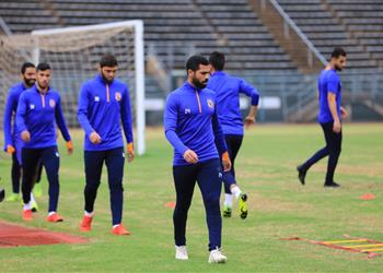 مران الأهلي إصابة إسلام محارب واجتماع بين لاسارتي وحسام عاشور قبل السفر لمعسكر إسبانيا