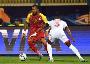 جوردان آيو يحصل على جائزة رجل مباراة غانا وبنين