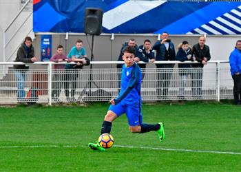 آرسنال يحاول إفساد صفقة جديدة لبرشلونة