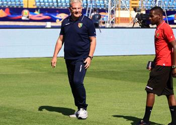 مدرب غينيا فقدنا التركيز بعد هدف نيجيريا المفاجئ والإصابات أثرت علينا