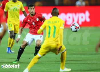 بالفيديو بيليات يلدغ أوغندا بالهدف الأول لمنتخب زيمبابوي في كان 2019