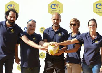 جوارديولا ليس لي شأن بعودة نيمار إلى برشلونة ولا يمكن التشكيك في جودة ميسي