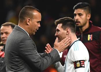 مدرب فنزويلا قبل مواجهة الأرجنتين ميسي الأفضل في التاريخ