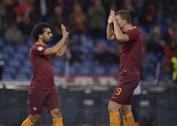 م حترفين صلاح يسجل الـ هاتريك في بولونيا بعد متابعه لتسديدة دجيكو