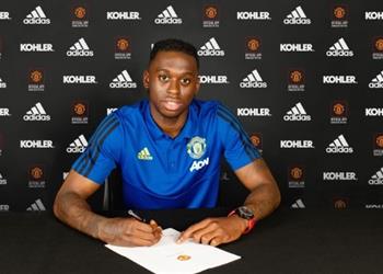 رسمي ا مانشستر يونايتد ي علن ضم بيساكا من كريستال بالاس